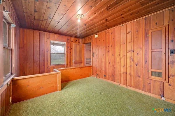 $460,000 | 222 Myrtle Avenue, Luling, TX 78648