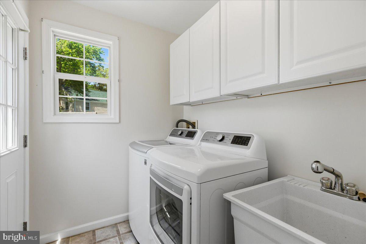 46564 Yorktown Road Lexington Park, MD 20653 - Photo 25 of 43 Laudry Room