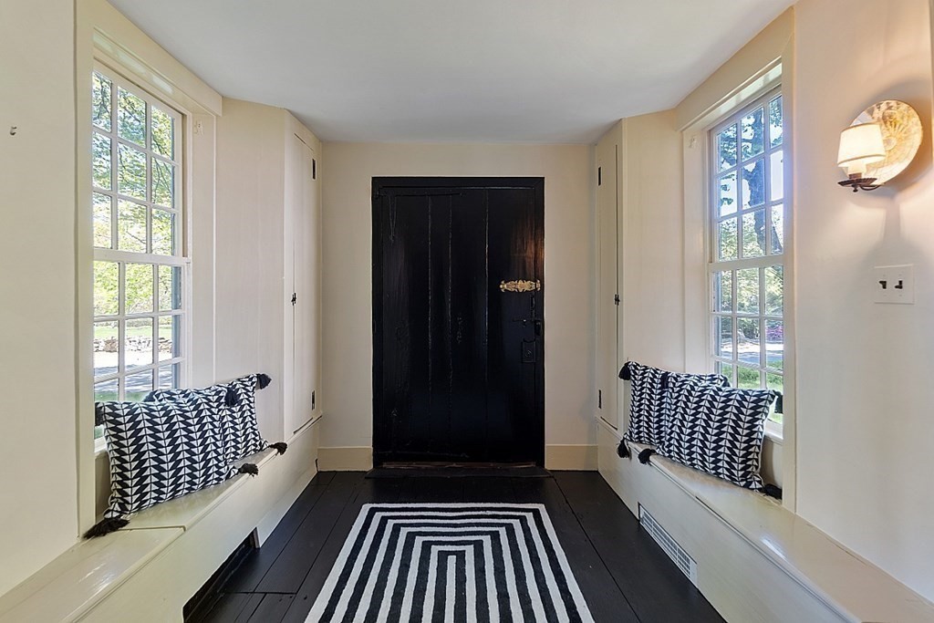 77 Lexington Road Concord, MA 01742 - Photo 3 of 37