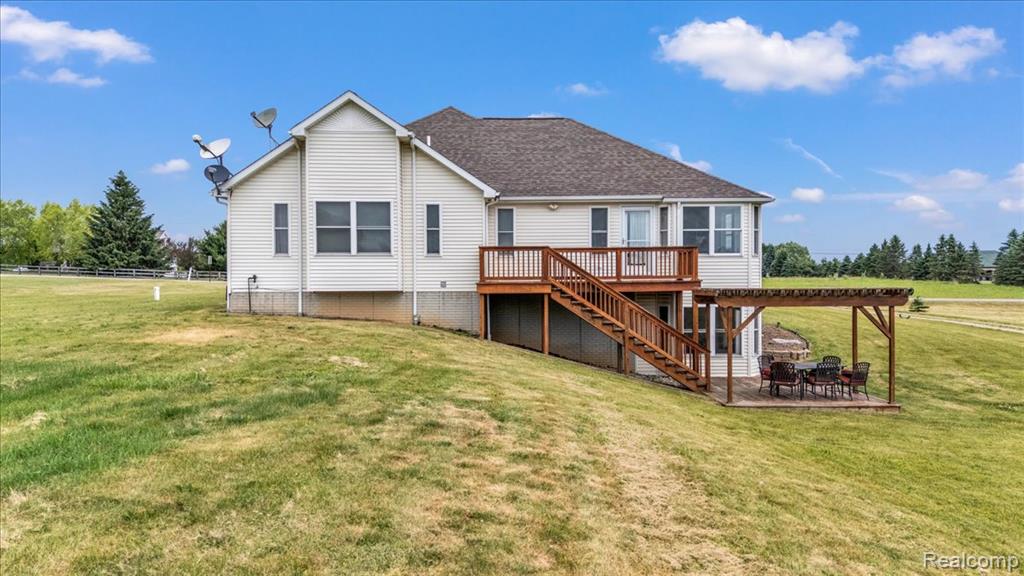 2551 Marathon Road Lapeer, MI 48446 - Photo 3 of 33