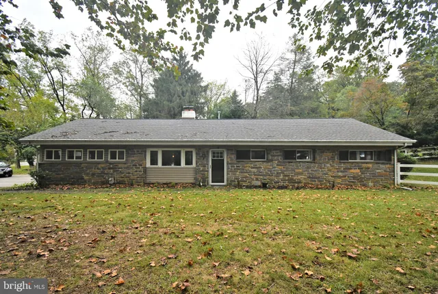 $550,000 | 897 Croton Road, Wayne, PA 19087