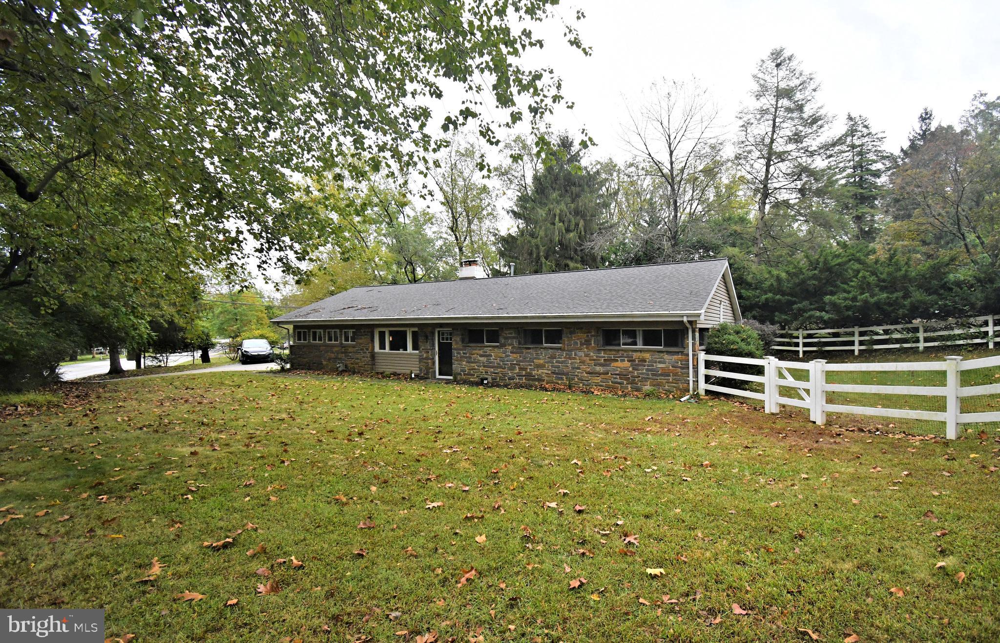 897 Croton Road Wayne, PA 19087 - Photo 3 of 37