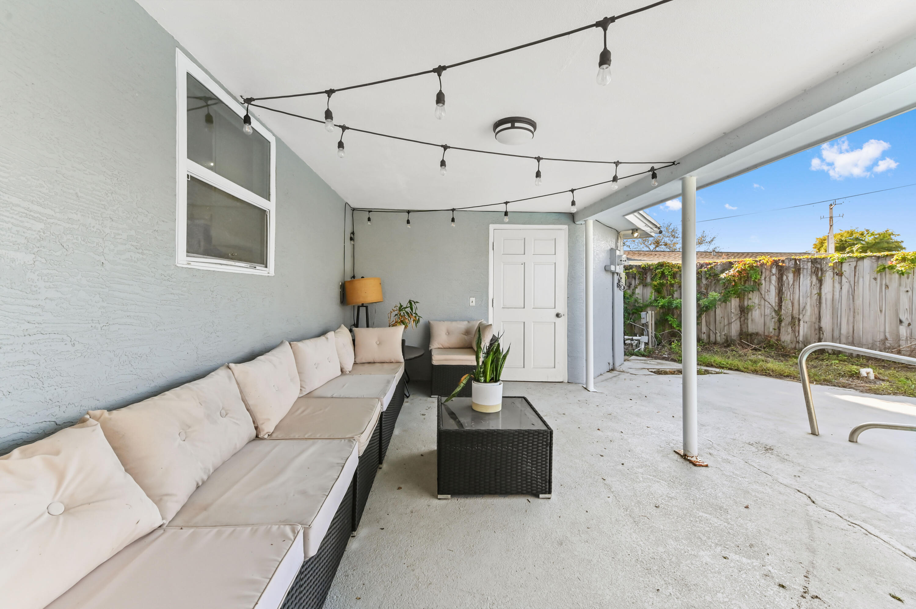 6491 Mackinac Road Lake Worth, FL 33462 - Photo 19 of 24 27 patio 01