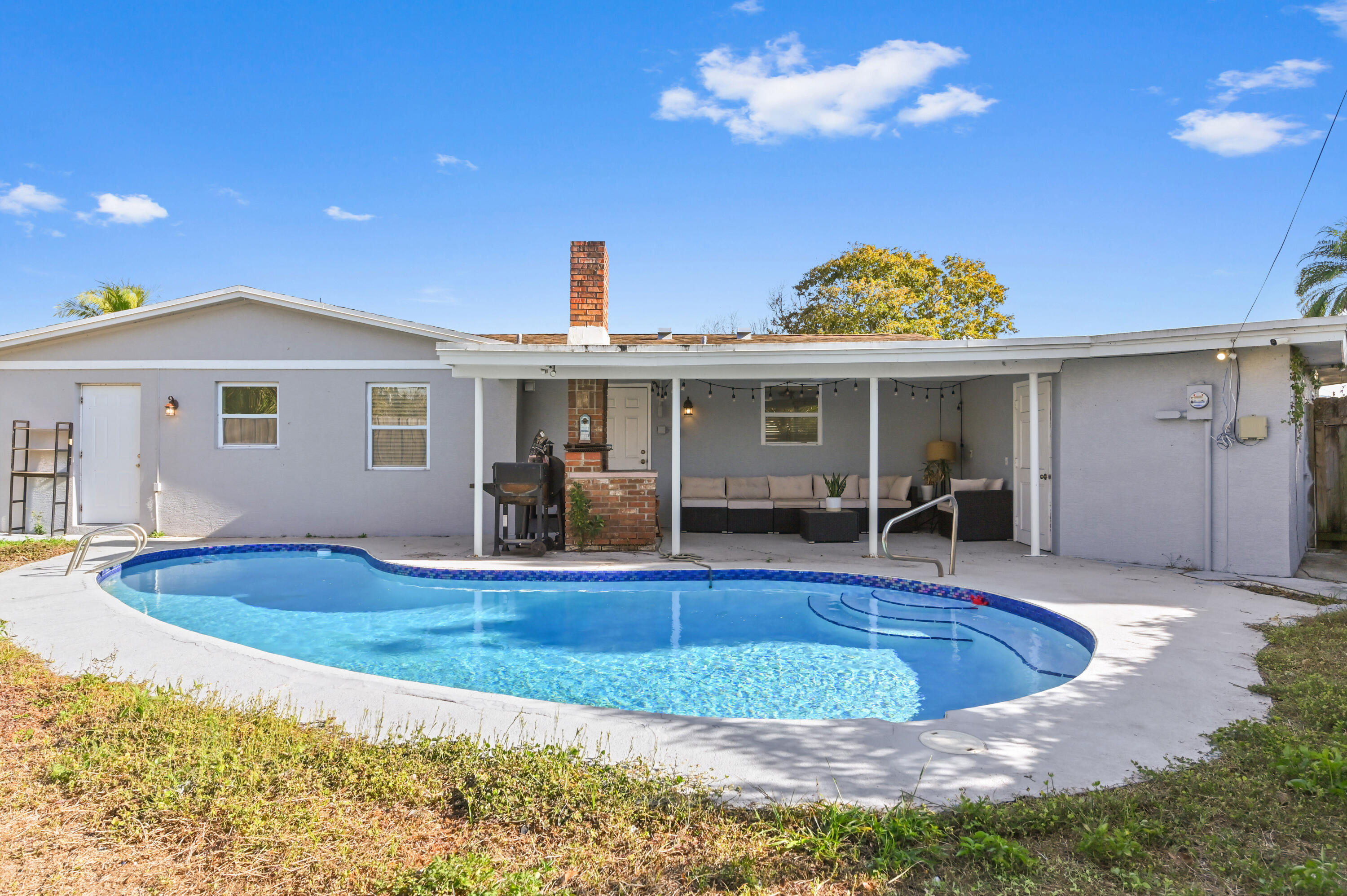 6491 Mackinac Road Lake Worth, FL 33462 - Photo 21 of 24 29 pool 02