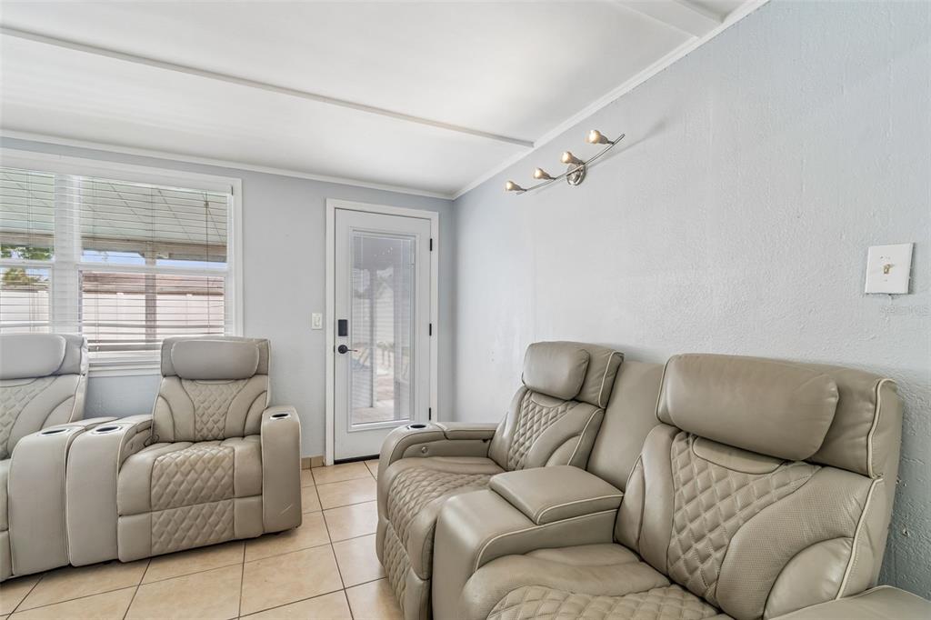 7705 Jackson Springs Road Tampa, FL 33615 - Photo 23 of 39