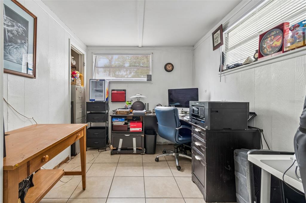 7705 Jackson Springs Road Tampa, FL 33615 - Photo 26 of 39