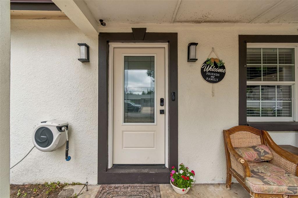 7705 Jackson Springs Road Tampa, FL 33615 - Photo 4 of 39