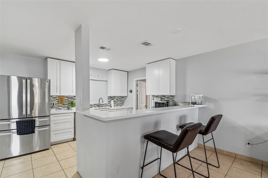 7705 Jackson Springs Road Tampa, FL 33615 - Photo 8 of 39