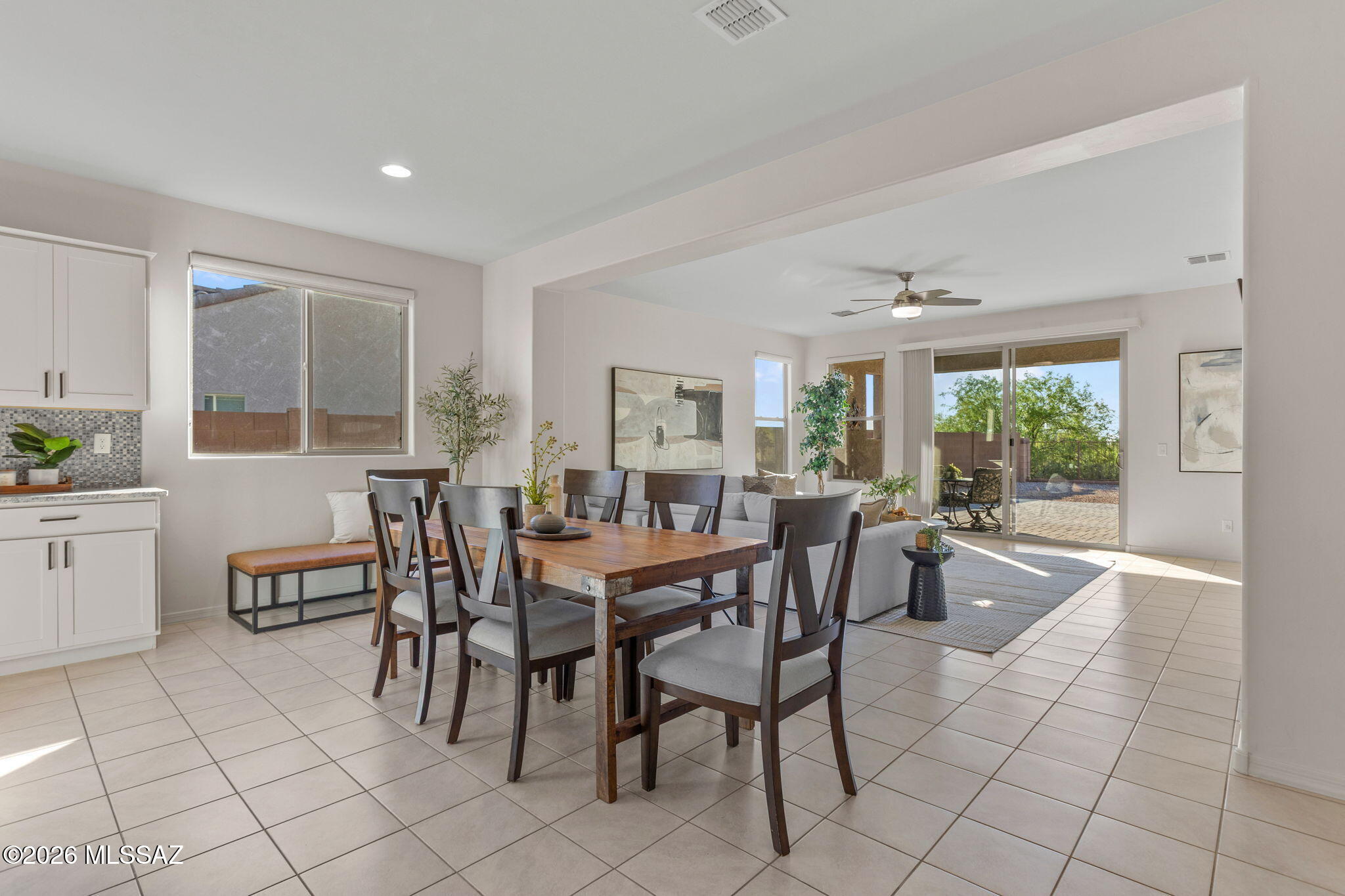 11899 North Raphael Way Tucson, AZ 85742 - Photo 12 of 36