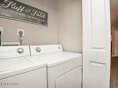 1339 Flatwood Road Sevierville, TN 37862 - Photo 26 of 26 a utility room with dryer and washer