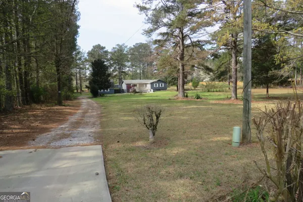 $2,300 | 1105 Hampton Road, Hampton, GA 30228