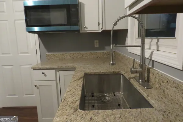 $2,300 | 1105 Hampton Road, Hampton, GA 30228