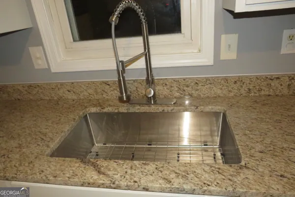 $2,300 | 1105 Hampton Road, Hampton, GA 30228