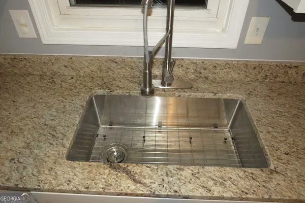 $2,300 | 1105 Hampton Road, Hampton, GA 30228