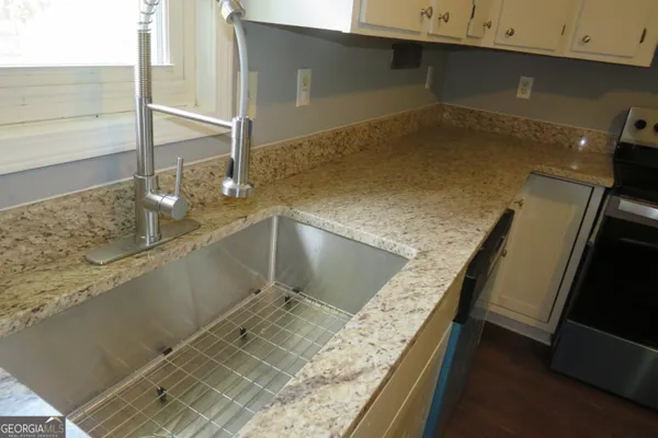 $2,300 | 1105 Hampton Road, Hampton, GA 30228