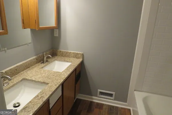 $2,300 | 1105 Hampton Road, Hampton, GA 30228