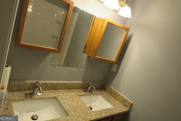 $2,300 | 1105 Hampton Road, Hampton, GA 30228