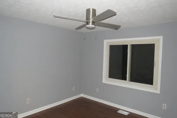 $2,300 | 1105 Hampton Road, Hampton, GA 30228