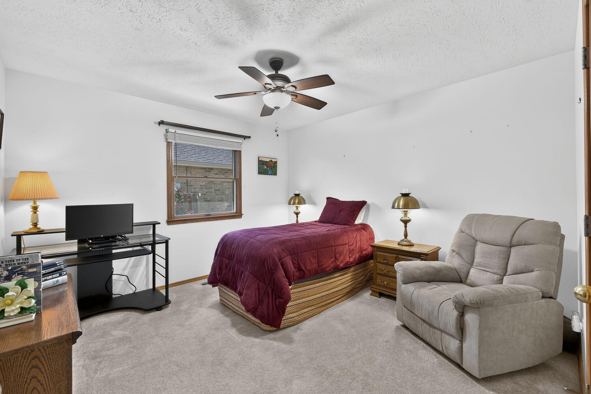 1934 East Ridgewood Drive Springfield, MO 65804 - Photo 20 of 26 20-web-or-mls-20260825-20260825-DSC03240