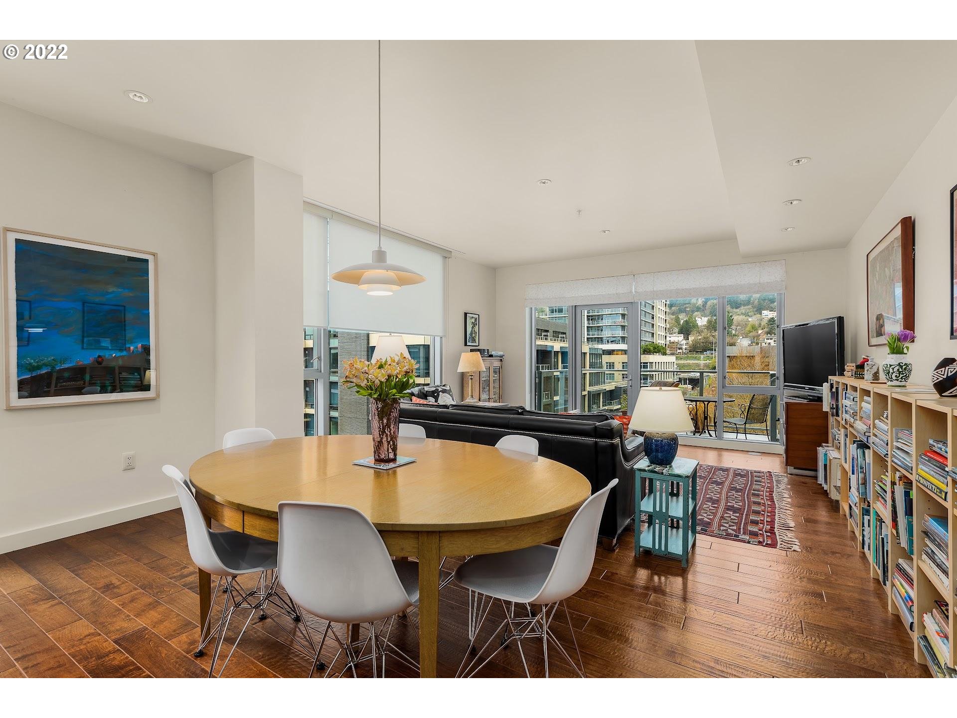841 Southwest Gaines Street, Unit 439 Portland, OR 97239 - Photo 6 of 31 Gallery Image 6