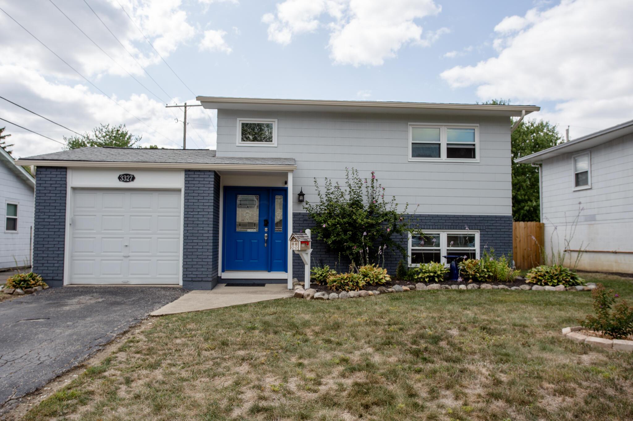 3327 Devin Road Grove City, OH 43123 - Photo 2 of 60 IMG_2871
