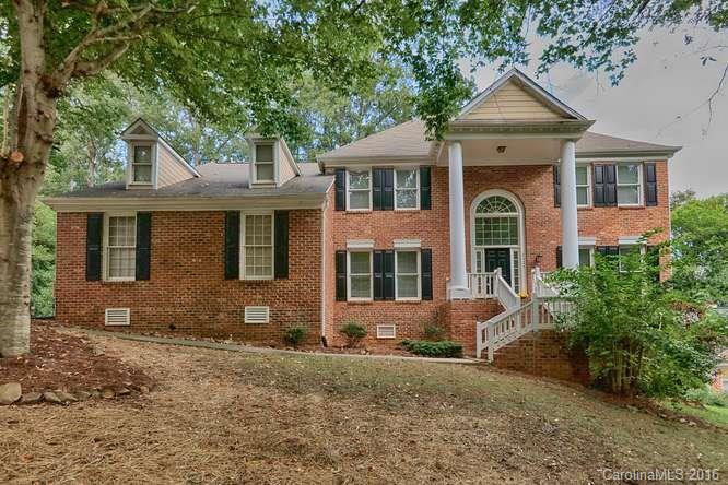 5025 Ridgetop Trail Charlotte, NC 28215 - Photo 1 of 24 Gallery Image 1