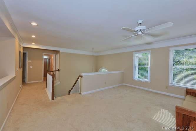 5025 Ridgetop Trail Charlotte, NC 28215 - Photo 18 of 24 Gallery Image 18