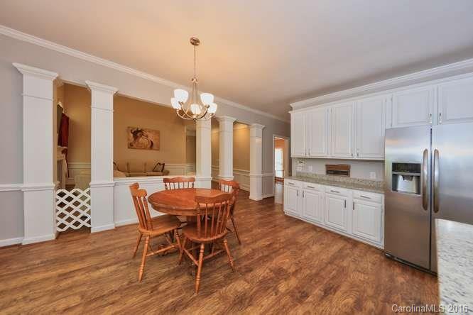 5025 Ridgetop Trail Charlotte, NC 28215 - Photo 10 of 24 Gallery Image 10