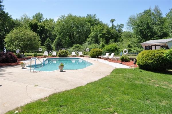 875 River Road Agawam, MA 01001 - Photo 7 of 8 Gallery Image 7