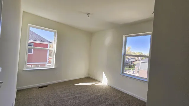 $2,800 | 4876 Parkside Lane, Troy, MI 48085