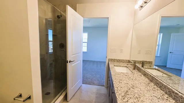 $2,800 | 4876 Parkside Lane, Troy, MI 48085