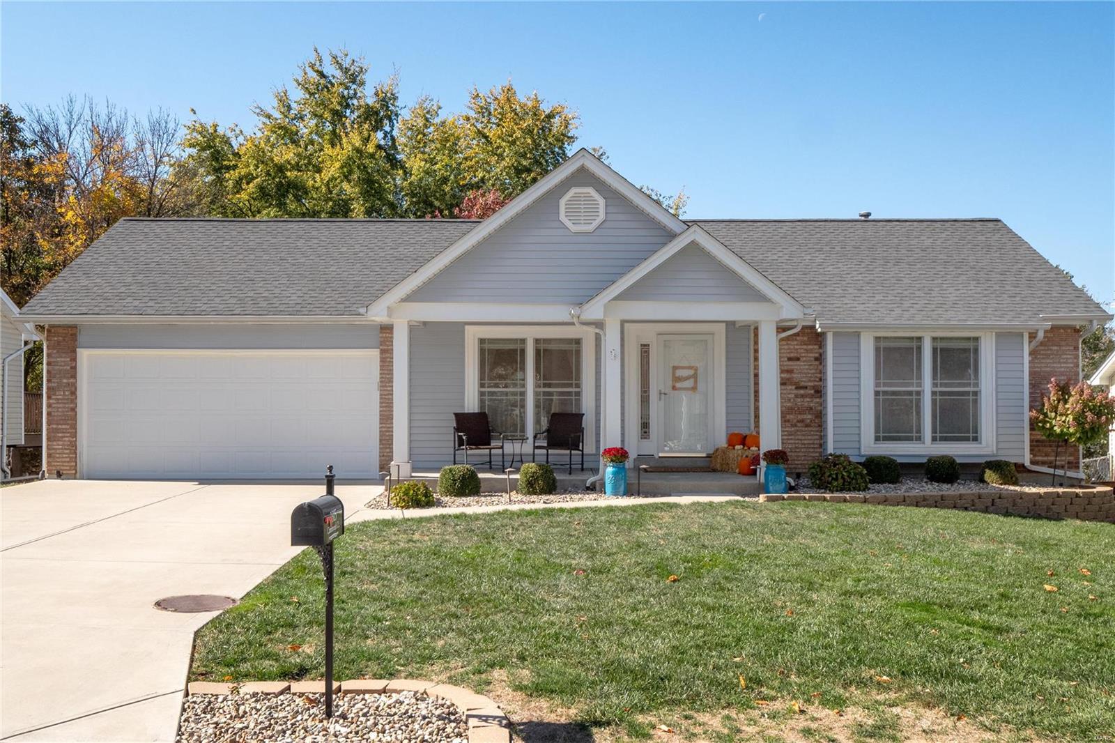1315 Cambrook Court, St. Charles, MO 63304 Compass