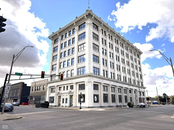 $8,000,000 | 402 South Washington Street, Marion, IN 46953