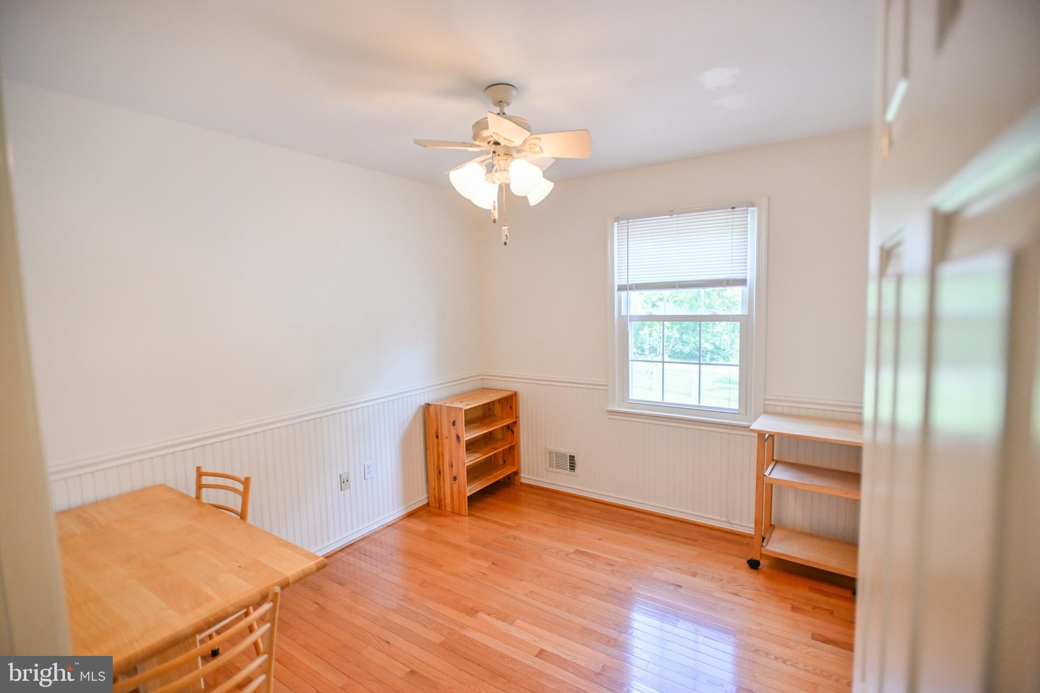 9229 Mellenbrook Road Columbia, MD 21045 - Photo 35 of 51 2nd-floor bedroom 2