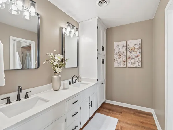 $725,000 | 4867 Hunting Hills Drive, Roanoke, VA 24018