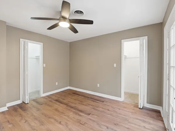 $725,000 | 4867 Hunting Hills Drive, Roanoke, VA 24018