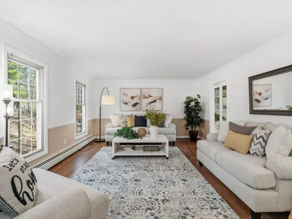 $725,000 | 4867 Hunting Hills Drive, Roanoke, VA 24018