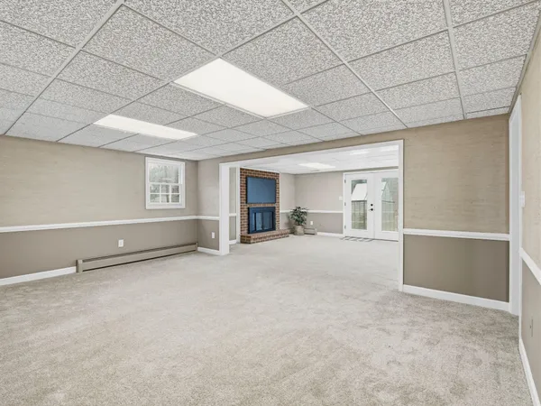 $725,000 | 4867 Hunting Hills Drive, Roanoke, VA 24018