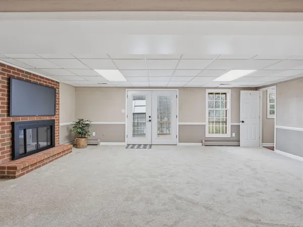 $725,000 | 4867 Hunting Hills Drive, Roanoke, VA 24018