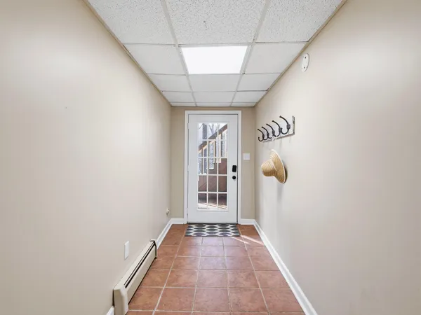$725,000 | 4867 Hunting Hills Drive, Roanoke, VA 24018