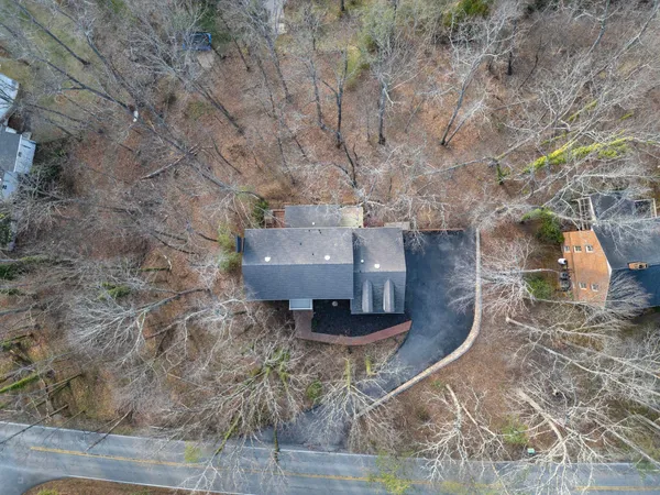 $725,000 | 4867 Hunting Hills Drive, Roanoke, VA 24018