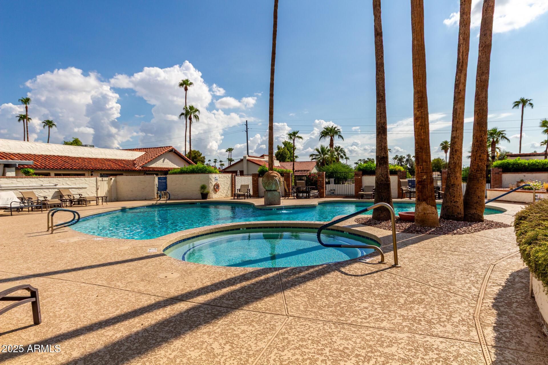 5724 North Scottsdale Road Paradise Valley, AZ 85253 - Photo 31 of 32 pool