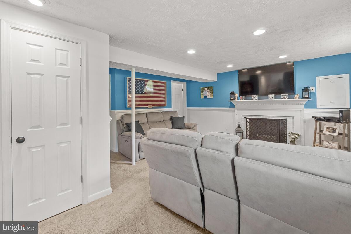 4311 Serpentine Road Middletown, MD 21769 - Photo 22 of 46 Family Room