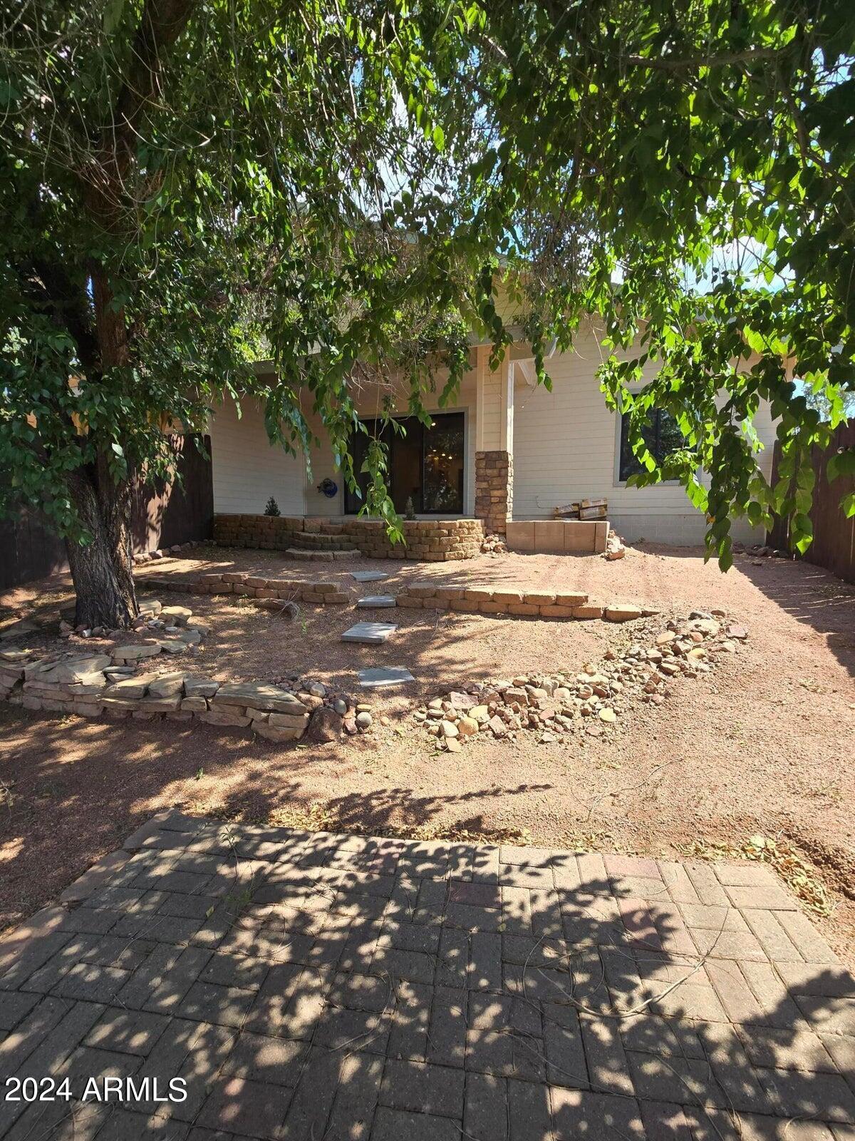 315 South Golden Bear Point Payson, AZ 85541 - Photo 23 of 29 a view of a house with a tree