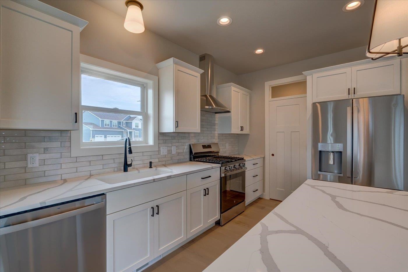 1257 Windrift Way Verona, WI 53593 - Photo 16 of 55