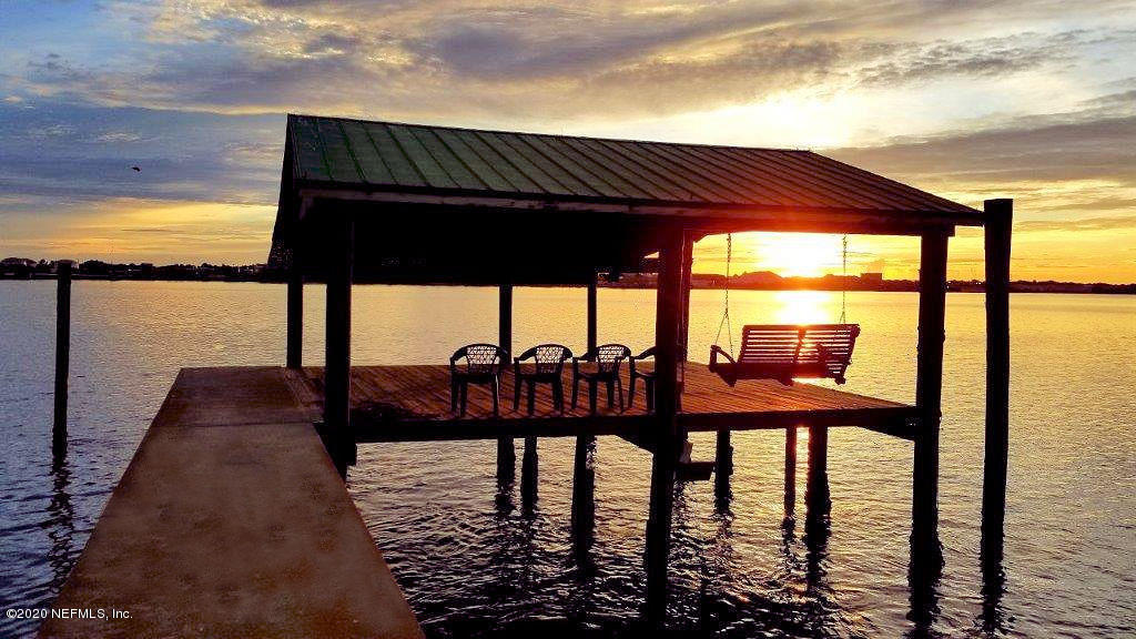 3664 Spinnaker Court Jacksonville, FL 32277 - Photo 36 of 42 a view of balcony with furniture