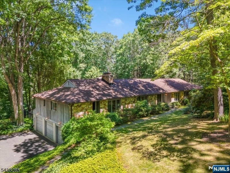 6 Green Hills Road Mendham, NJ 07945 - Photo 8 of 42