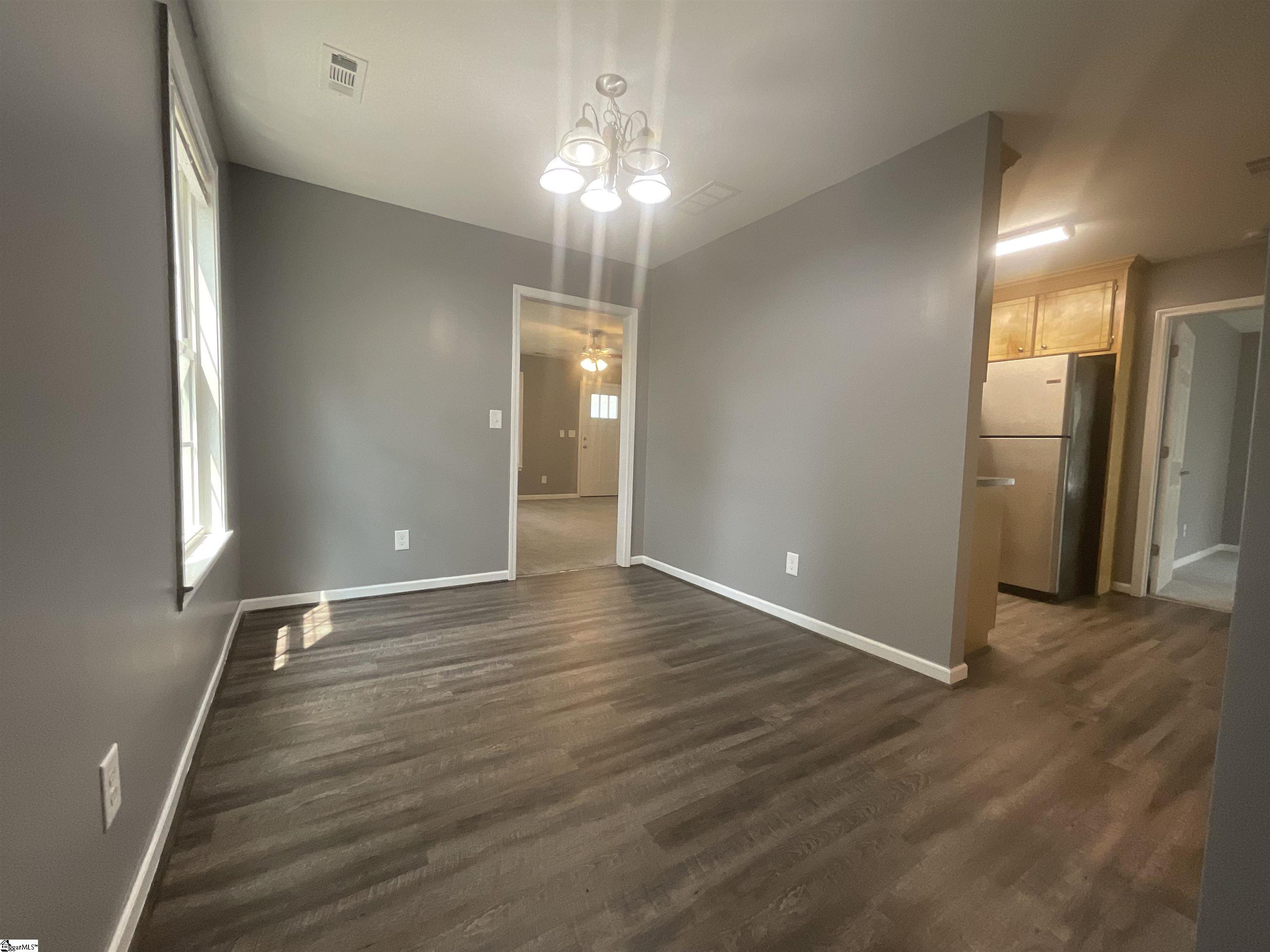 434 Lindberg Street Slater, SC 29683 - Photo 8 of 14 Gallery Image 8