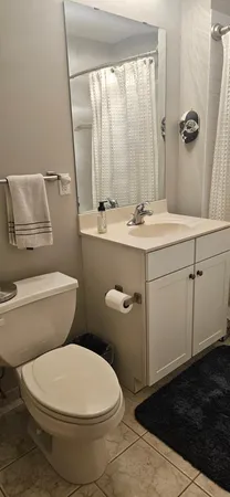 $2,800 | 2201 Village Lane, Unit 405, Bloomington, MN 55431