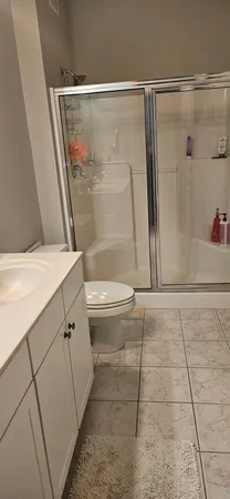 $2,800 | 2201 Village Lane, Unit 405, Bloomington, MN 55431